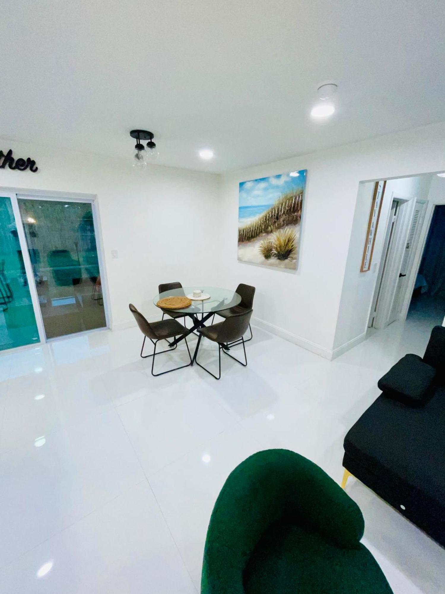 Cozy Comfy House Villa Pembroke Pines Exteriör bild