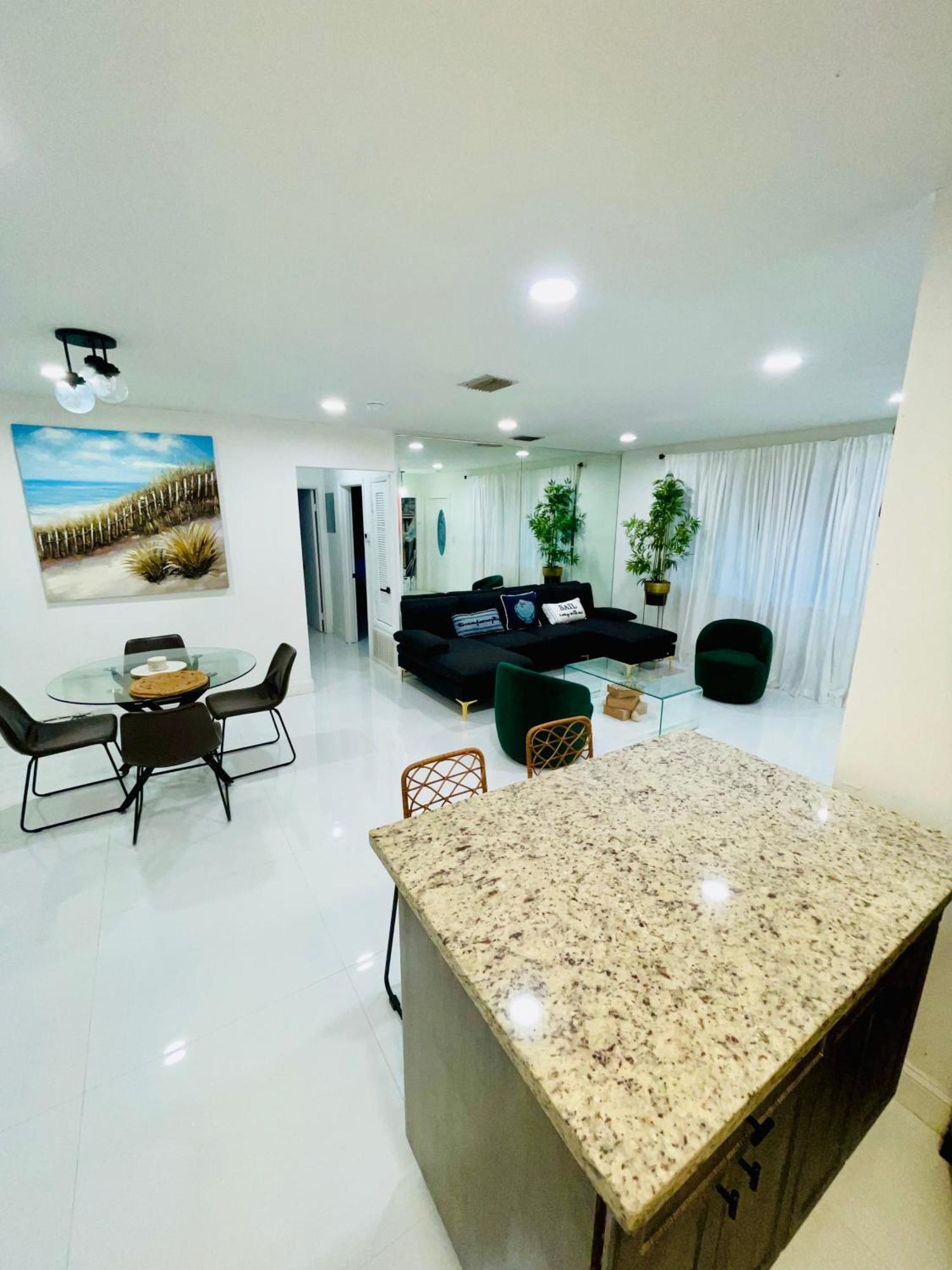 Cozy Comfy House Villa Pembroke Pines Exteriör bild